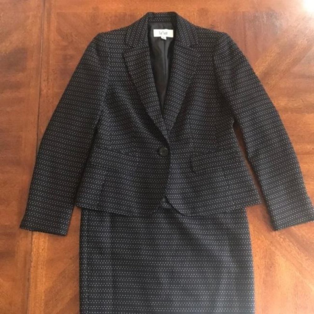 Le Suit Black And White Single Button Euc Skirt Suit - Picture 2 of 8